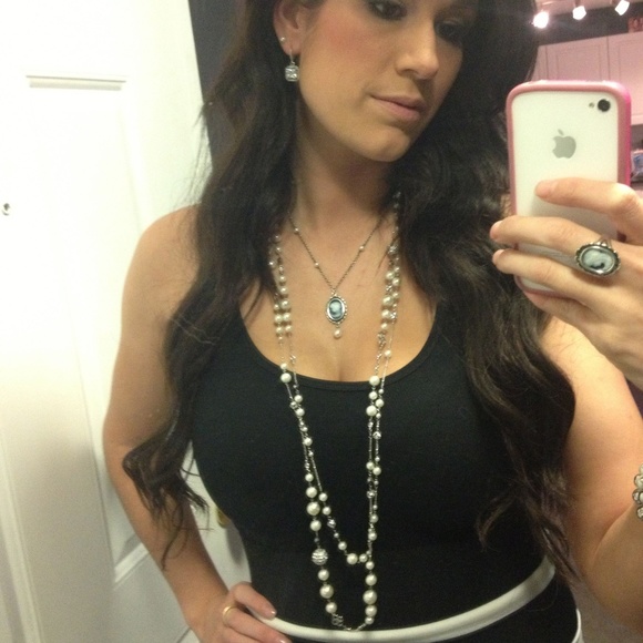 Stella & Dot | RARE Silver Glass Pearl Pavé Crystal Encrusted Madeline N… - Picture 11 of 11